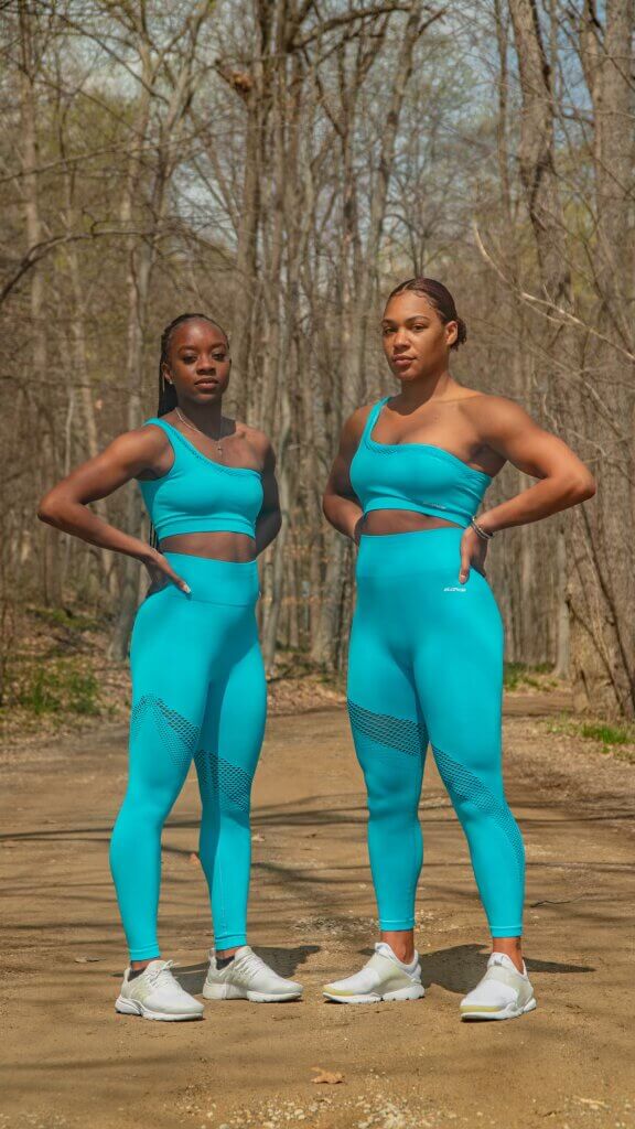 emmi yoga ネイビーイエローセットアップ　上下 Yoga Set – BeastNOW